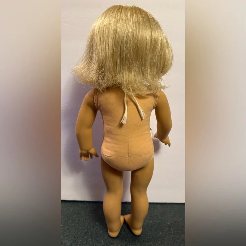American Girl Doll 2014 Pa-11392 (HK) Blue Eyes Blonde Hair